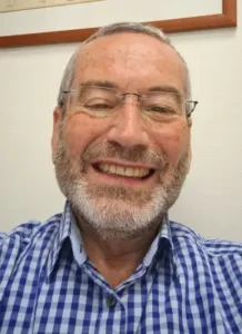 פרופ' גבריאל ברויאר, מומחה לרפואה פנימית וראומטולוגיה